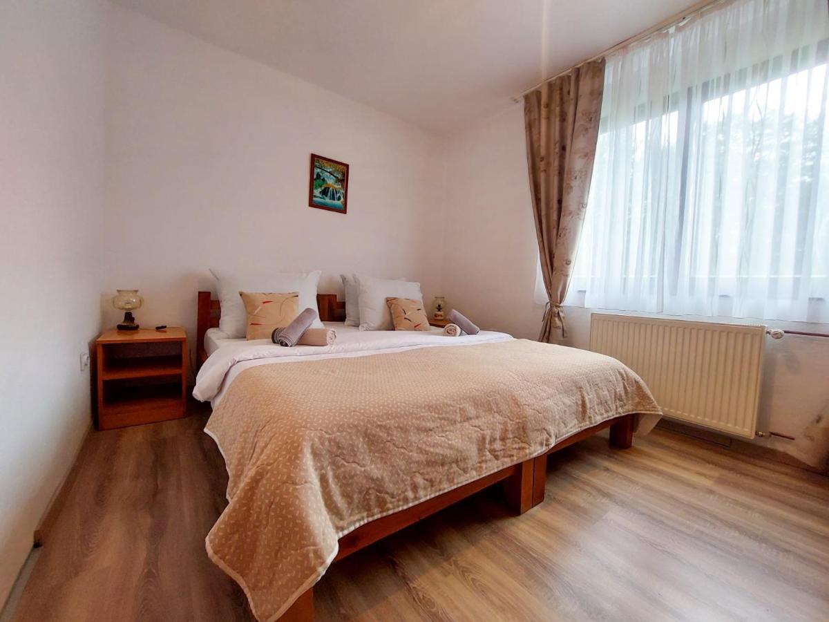 Hotel Lazy Bear Jezerce Zewnętrze zdjęcie